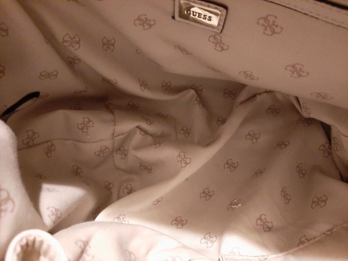 new genuine guess bag tag attached