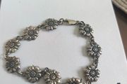Vintage Sterling silver daisy bracelet