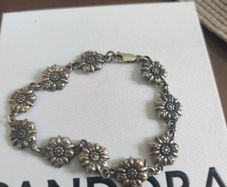 Vintage Sterling silver daisy bracelet
