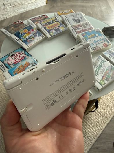 Nintendo 3DS XL