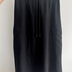 Aritzia Wilfred Muse Cargo Skirt black/ Size M / UK10
