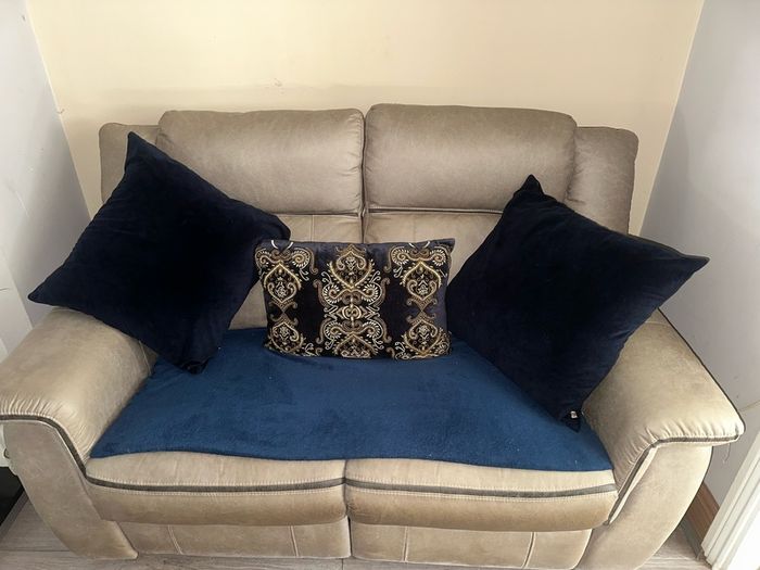 2 seater recliner