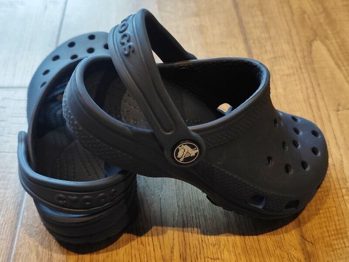 Crocs and Nike Sliders. Size UK Junior 11