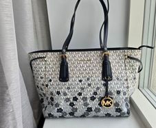 NEW Michael Kors Voyager Tote Bag GENUINE