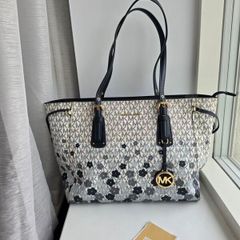 NEW Michael Kors Voyager Tote Bag GENUINE