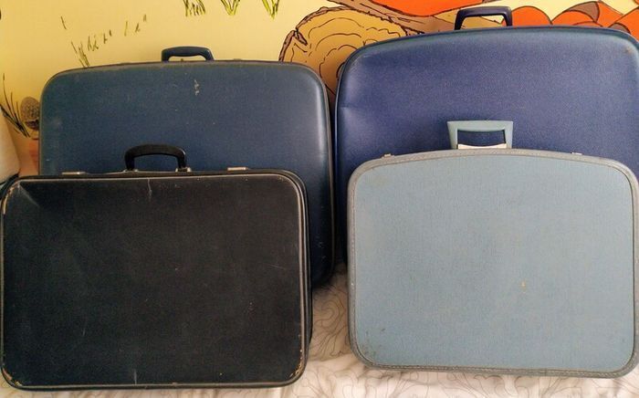 4 vintage/Antique suitcases