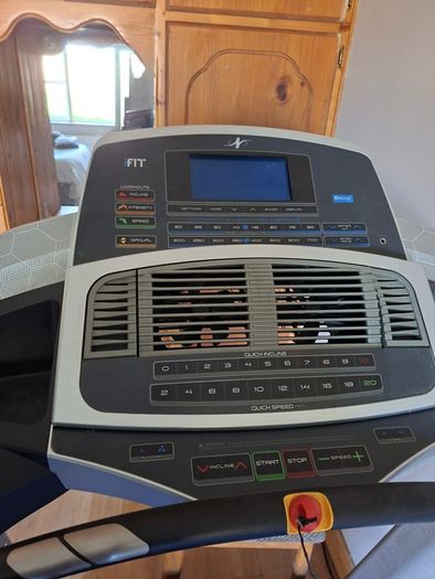 Treadmill & Cross Trainer