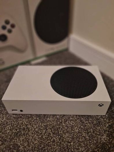 Xbox Series S 512GB, Original Box, Fully tested.