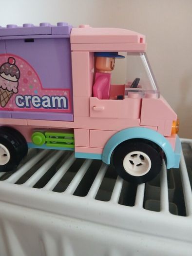 Oxford Sweet Ice Cream Shop and Manual