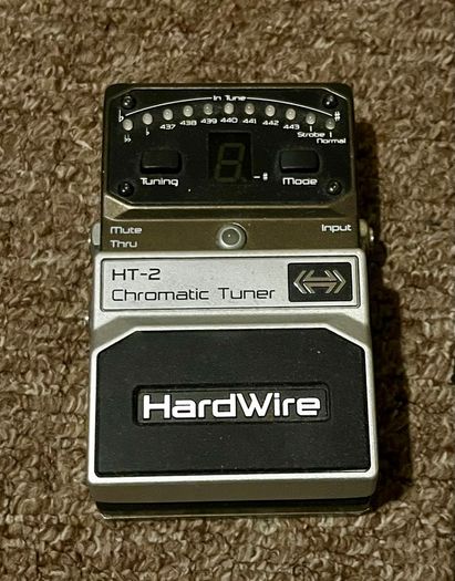 hardwire chromatic tuner guitar pedal