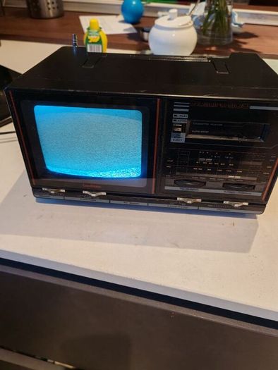 Vintage Goodman's Quadro 300 Portable TV/Radio/Cassette player