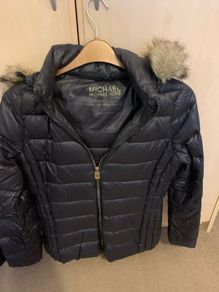 ladies puffa jacket Michael Kors