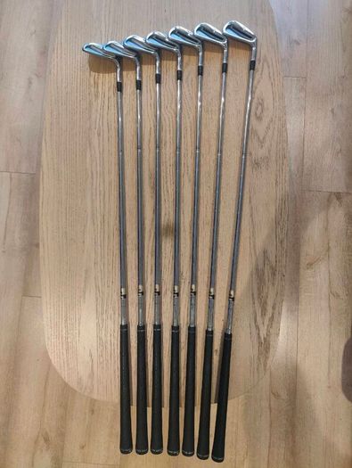 Mizuno MP-54 irons (PW - 4 iron) - Right Handed