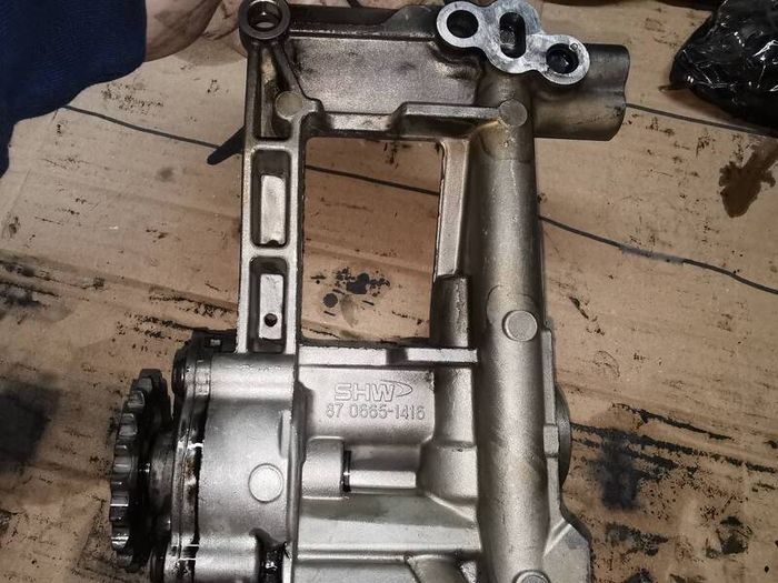 M57 oil pump