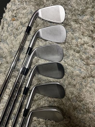 Mizuno 925 Hot Metal 1 inch longer 2 degrees upright