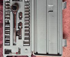 Socket wrench set