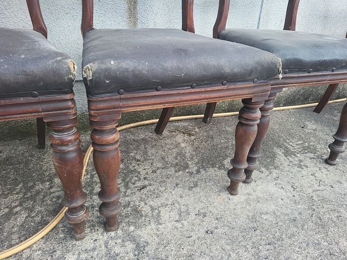 Dining chairs