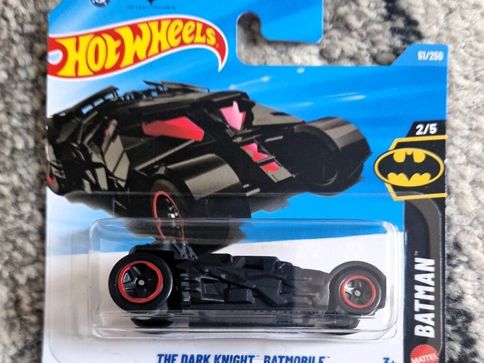 Hot Wheels - Dark Knight Batmobile