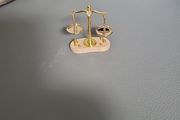 Balance scales new miniature