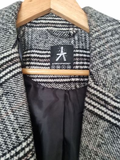 Checked coat size 8 perfect condition