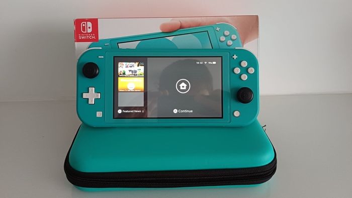 Nintendo Switch Lite - Excellent Condition
