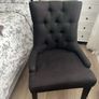 Dress chair Image 2