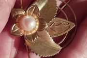 Vintage beautiful brooch.