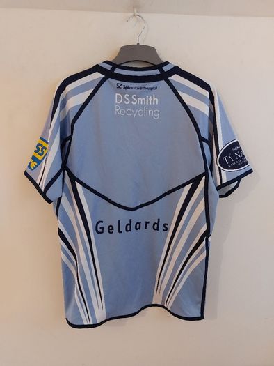 Cardiff blues rugby jersey