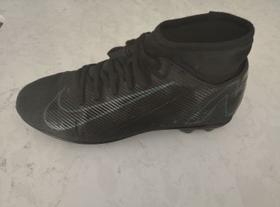 Nike mercurial football boot size 6