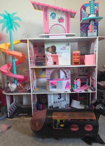 L.O.L Dollhouse