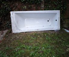 Bathtub