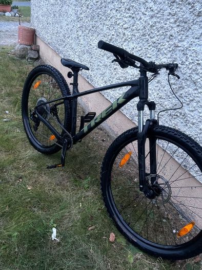 men bicycle