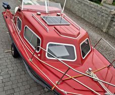 Motor Boat 18' 60hp/5hp outboards & Simrad + VHF