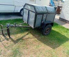 dog trailer