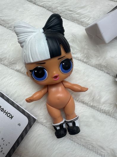 LOL L.O.L. Surprise Doll Series 3 Confetti Pop MGA Snuggle Babe new Opened box Please look at the pictures