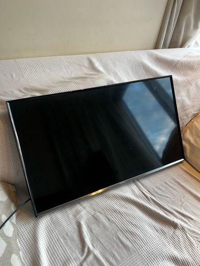 TV screen 31"