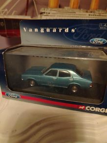 Corgi Vanguards Ford die-cast model car