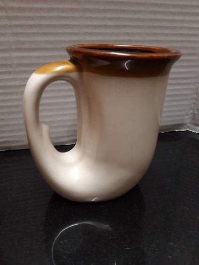 Vintage Horn Shaped Souvenir Cup / Niagara Falls