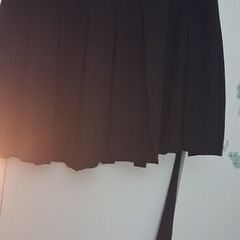 skirt  never worn says xl but it more 8 to 10