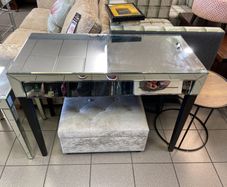 Mirror table
