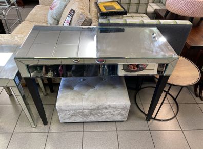 Mirror table