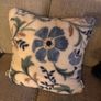set of cushions Image 4