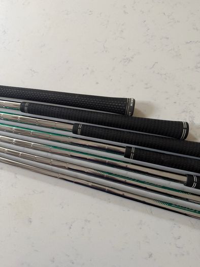 taylormade sim 2 irons