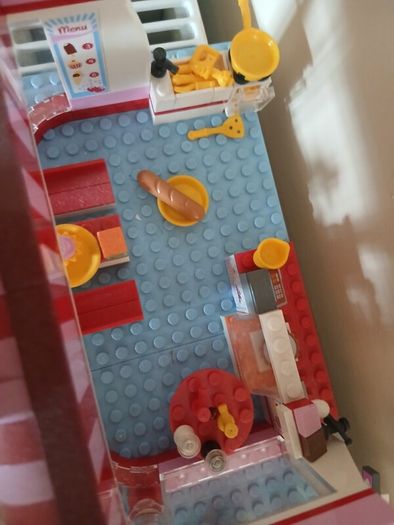 Lego Friends Cafe and Manual