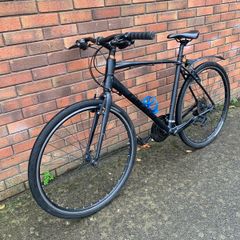 28 Inch Giant Escape Hybrid bike