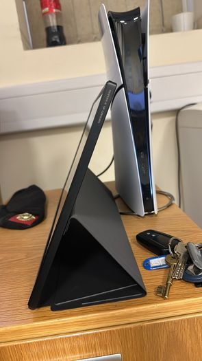 ASUS Rog Strix XG17AHPE 17.3" portable Gaming Monitor