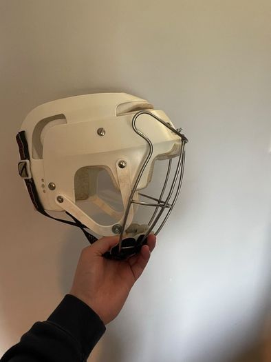 Long loop Kilkenny guard (cooper helmet)