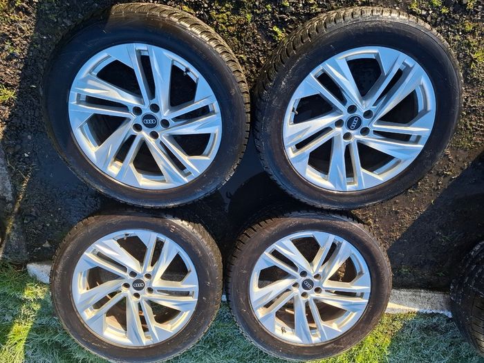 20" Genuine Audi Q7 S Line Alloys with tyres