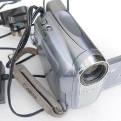 Canon MV900 MiniDV Camcorder with charger, works well.