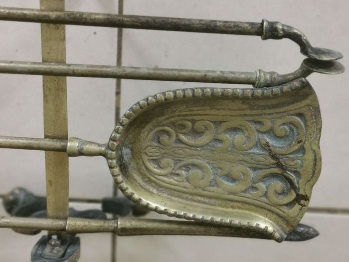Old Gothic Brass companion set